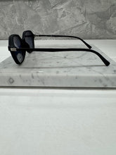 Carica l'immagine nel visualizzatore di Gallery, Eyewear CentroStyle F0497 52 002 000 52 18 140 Matt Black +Clip On Blue gradient lens