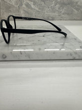 Carica l'immagine nel visualizzatore di Gallery, Reading Glasses Centrostyle F0390 51 002 000 51 19 155 Black + Hoya Lens
