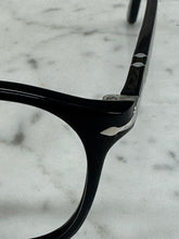 Carica l'immagine nel visualizzatore di Gallery, Reading Glasses Persol 3007-V 95 Black 52 19 145 + Hoya Lens