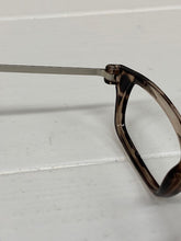 Carica l'immagine nel visualizzatore di Gallery, Reading Glasses Clic Classic Tortoise + Hoya Lens 100% Authentic Clic Products
