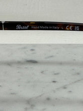 Carica l'immagine nel visualizzatore di Gallery, Reading Glasses Persol 3007-V 24 Havana 52 19 145 + Hoya Lens
