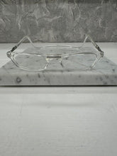 Carica l'immagine nel visualizzatore di Gallery, Reading Glasses Clic Classic Transparent Hoya Lens 100% Authentic Clic Products
