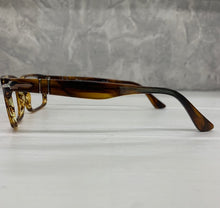 Carica l'immagine nel visualizzatore di Gallery, Reading Glasses Persol 3050 1157 Stripped Havana  55 18 145 + Hoya Lens Made in Italy

