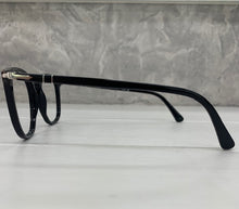 Carica l'immagine nel visualizzatore di Gallery, Reading Glasses Persol 3318-V 95 Black 51 21 145 + Hoya Lens Hand Made in Italy

